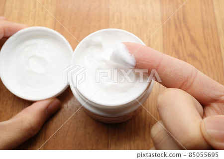 Pick up beauty cream Pick up beauty cream 85055695