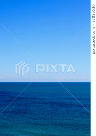 Calm sea in the afternoon of December, Hitachi City, Ibaraki Prefecture 85059530