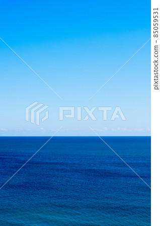 Calm sea in the afternoon of December, Hitachi City, Ibaraki Prefecture 85059531