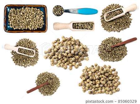 set of various green pepper peppercorns cutout 85060329