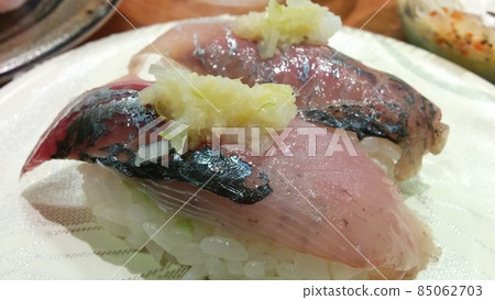 三月竹莢魚握法 85062703