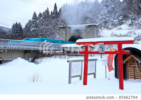 鳥居和新幹線 鳥居和新幹線 85062704