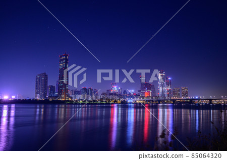 Seoul Yeouido Hangang Night View Cityscape at Night at Sunset Seoul Yeouido Hangang Night View Cityscape at Night at Sunset 85064320