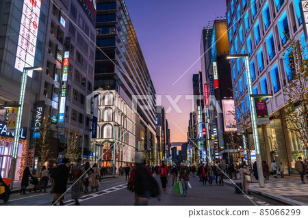 《Tokyo》 Night Ginza / Pedestrian Paradise 85066299