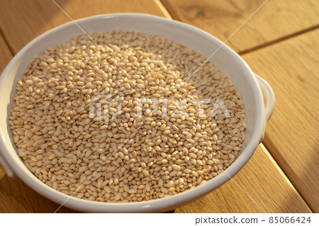 Glutinous rice brown rice that hits the setting sun New rice (November) 85066424