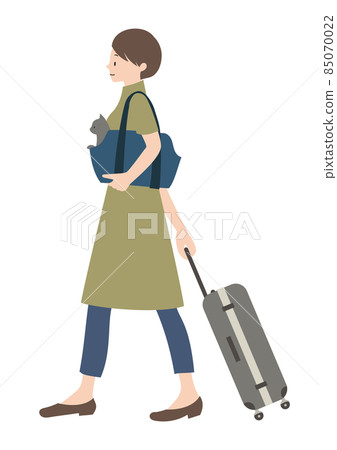 A cat in a carry bag and a woman carrying a suitcase (for the image of homecoming or pet travel) A cat in a carry bag and a woman carrying a suitcase (for the image of homecoming or pet travel) 85070022