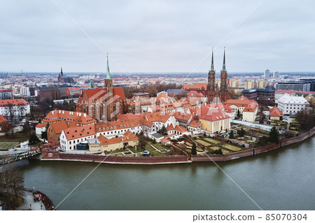 Cityscape of Wroclaw panorama in Poland, aerial view 85070304