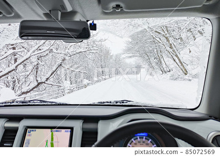 駕駛雪路 85072569