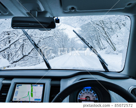 Driving the snow road 85072572