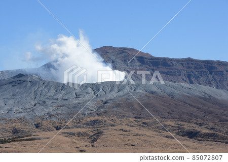 Aso Nakamidake提高羽毛 Aso Nakamidake提高羽毛 85072807