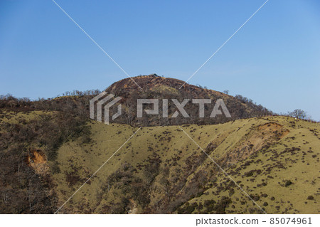 從冬天的丹澤山到丹澤主脈垂直跑道和日留山遠景 從冬天的丹澤山到丹澤主脈垂直跑道和日留山遠景 85074961