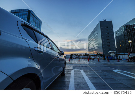 Rooftop parking lot sunset sunset rooftop parking lot building building sunset 85075455