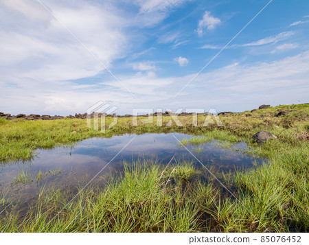 Sunny view of the landscape of Kueibishan 85076452