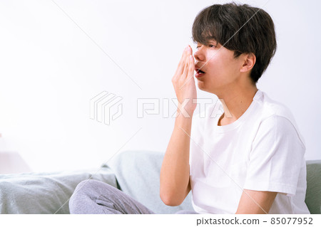 Wake up yawning fatigue 85077952