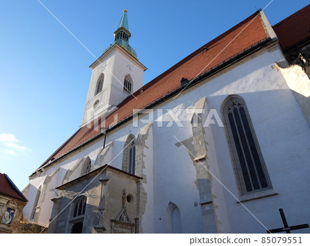 St. Martin's Cathedral (Bratislava / Slovakia) St. Martin's Cathedral (Bratislava / Slovakia) 85079551