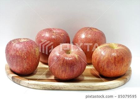 It's always my favorite apple. 85079595