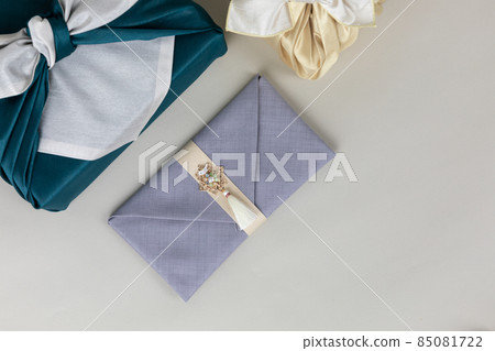 Korean holiday gift concept, gift box wrapped in silk cloth, money envelope in Hanji 85081722