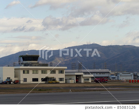 Scenery of Yao Airport and Mt. Ikoma Scenery of Yao Airport and Mt. Ikoma 85083126