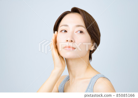Beauty image of women in their 30s (skin care) 85085166