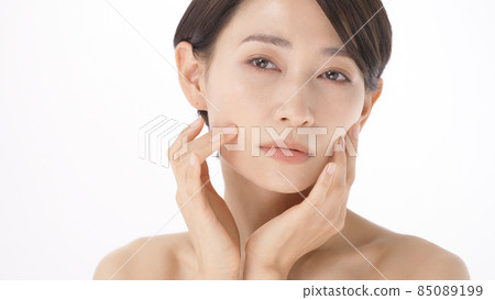 Beauty image worried trouble middle female 85089199