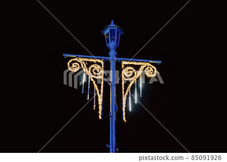 The warmth of the illuminations 85091926