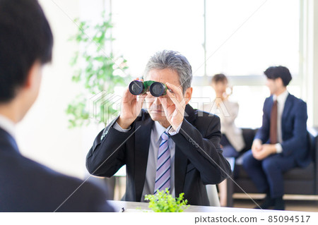 Managers who identify human resources Managers who identify human resources 85094517