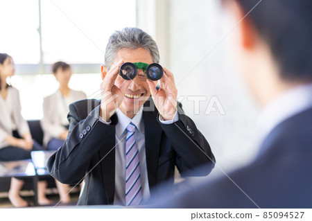 Managers who identify human resources Managers who identify human resources 85094527