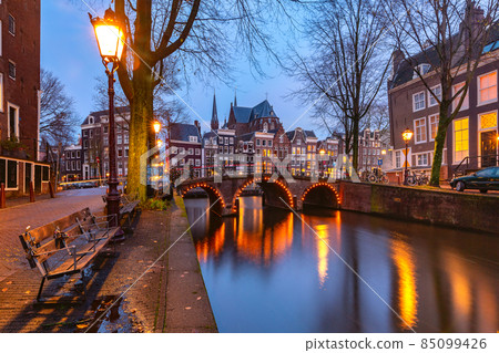 Amsterdam canal Leidsegracht 85099426