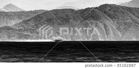 A mountain range, with the water of Kinko Bay in the foreground. A mountain range, with the water of Kinko Bay in the foreground. 85102897