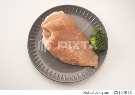 Chicken breast, raw chicken, reasonable and healthy ingredients Chicken breast, raw chicken, reasonable and healthy ingredients 85104958