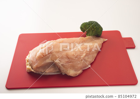 Chicken breast, raw chicken, reasonable and healthy ingredients 85104972