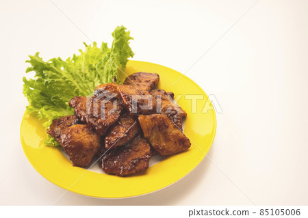 人人都愛的紅燒咖哩味雞胸肉，好吃又好做 85105006