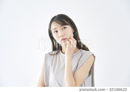 Female thinking white background Female thinking white background 85106620