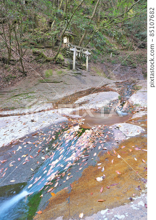 【龍神神社】奈良縣宇田市室之野 【龍神神社】奈良縣宇田市室之野 85107682