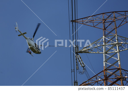 Cleaning electrical tower 85111437