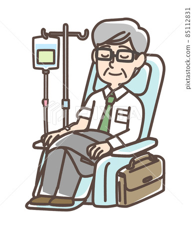 接受靜脈滴注的男性 85112831