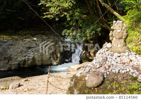 [Shizuoka Prefecture] Kawazu Nanataki Crab Waterfall 85114560