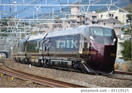 Tokaido Main Line Manazuru JR East E655 Series (Oku) Nagomi Tokaido Main Line Manazuru JR East E655 Series (Oku) Nagomi 85119525