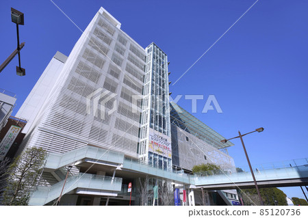 View of Tokyo cityscape of Japan, such as in front of Futakotamagawa station View of Tokyo cityscape of Japan, such as in front of Futakotamagawa station 85120736