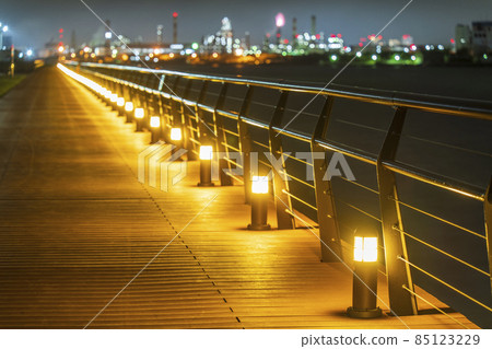 Kawasaki Industrial Night View [Kawasaki City, Kanagawa Prefecture] 85123229