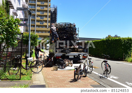 大型商業設施內的自行車處理作業 85124853