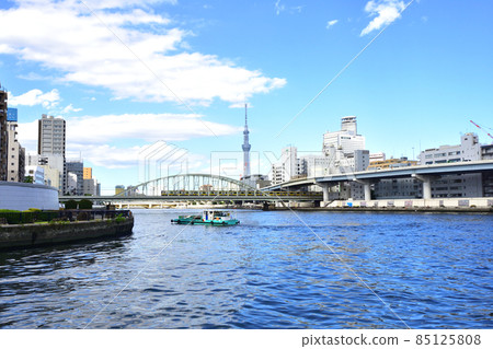 東京隅田川的風景 85125808