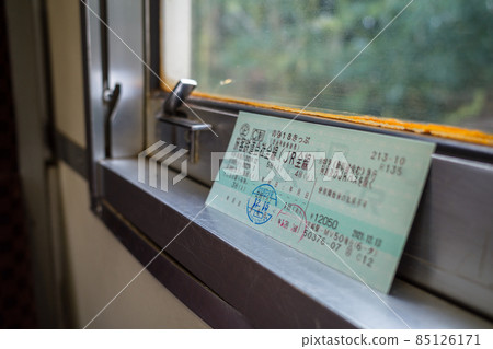 使用青春 18 號車票,在本地線路上悠閒地乘坐火車 使用青春 18 號車票,在本地線路上悠閒地乘坐火車 85126171