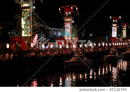A heroic festival that represents the Kiriko Festival in Noto (Horyu Tanabata Kiriko Festival, Noto Peninsula, Suzu City, Ishikawa Prefecture) A heroic festival that represents the Kiriko Festival in Noto (Horyu Tanabata Kiriko Festival, Noto Peninsula, Suzu City, Ishikawa Prefecture) 85126745