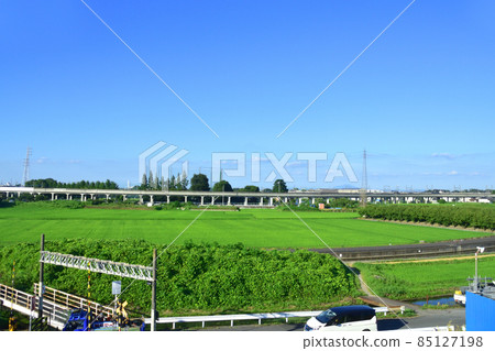 2021年東武伊勢崎線列車窗口從鷲之宮站到久喜站的風景 85127198