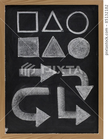 geometrical shapes and arrow - white chalk on blackboard 85132182