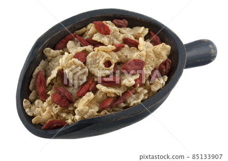 scoop of rice cereal with Tibetan wolfberries 85133907
