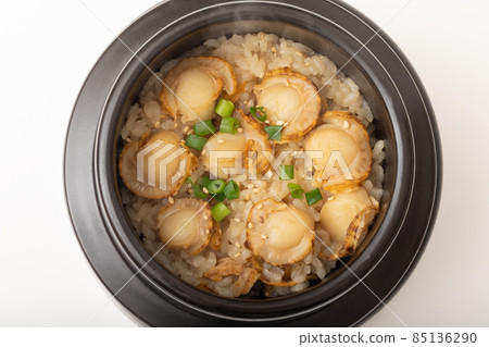 Scallop kamameshi(扇貝飯) Scallop kamameshi(扇貝飯) 85136290