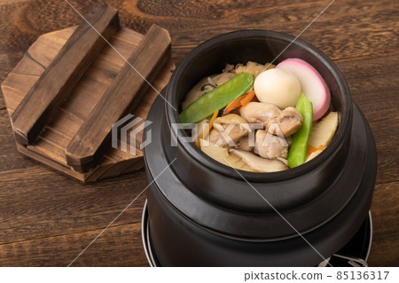 Gomoku Kamameshi (Chicken Gomoku Kamameshi) 85136317