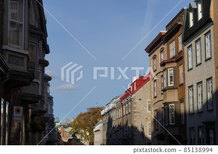加拿大魁北克市聖路易斯街的城市景觀 85138994